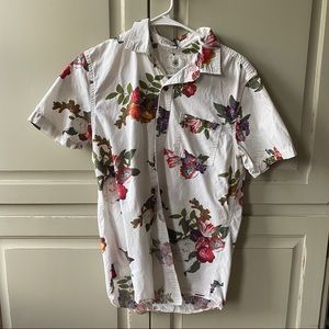 on the byas hawaiian shirt men’s small